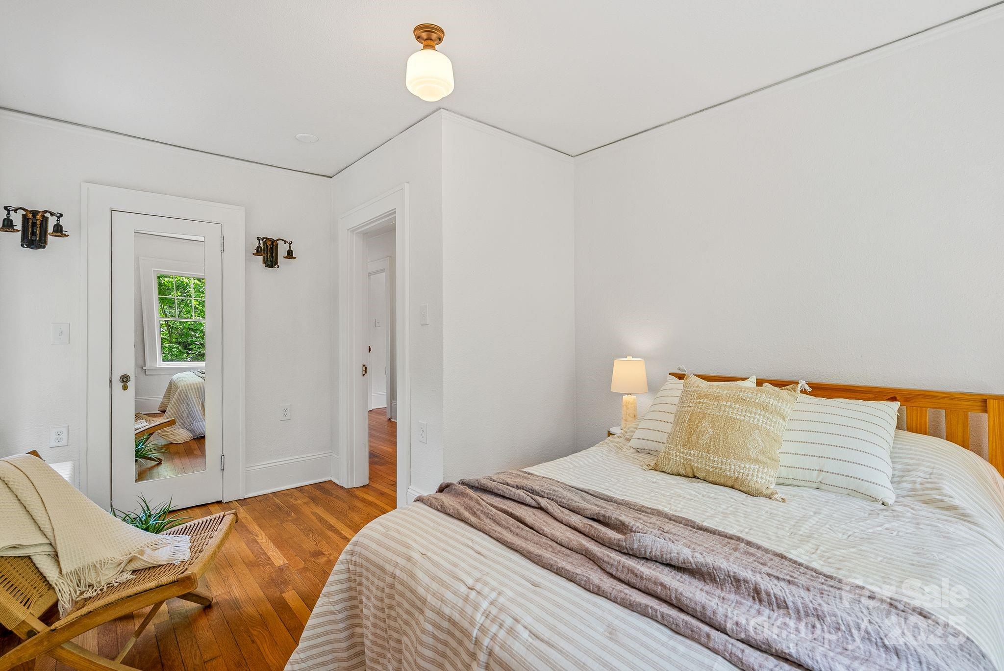 21 Sylvan Avenue Asheville NC 28801