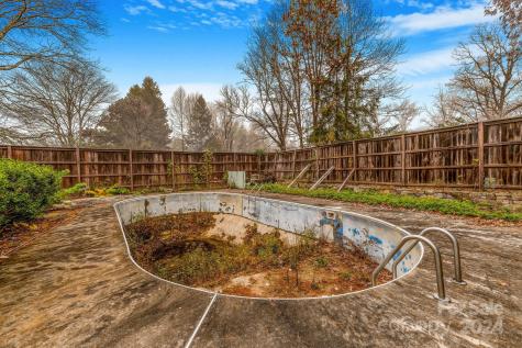 106 7th Street Black Mountain NC 28711