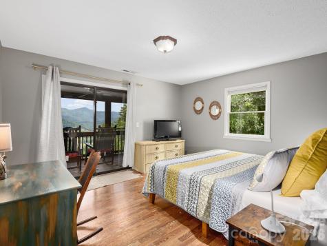 1541 Utah Mountain Road Waynesville NC 28785