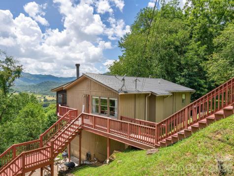 1541 Utah Mountain Road Waynesville NC 28785