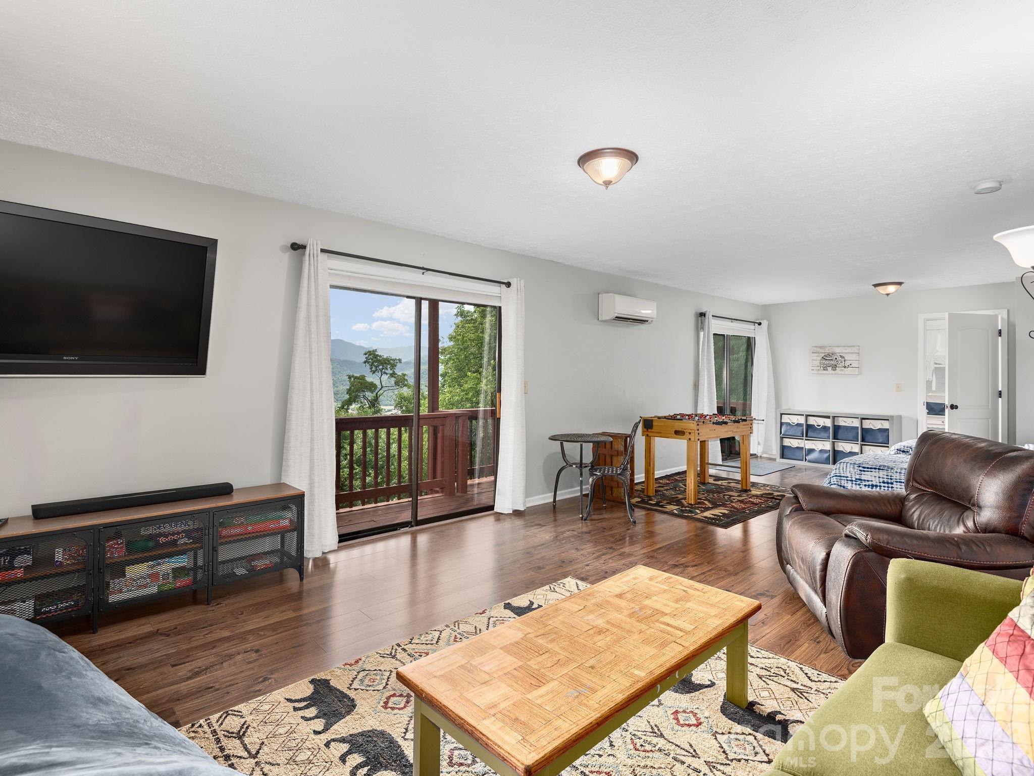 1541 Utah Mountain Road Waynesville NC 28785