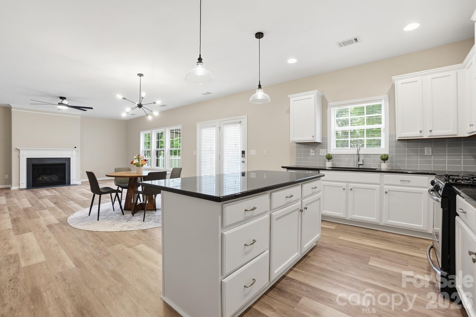 9013 Gailes Drive Charlotte NC 28278