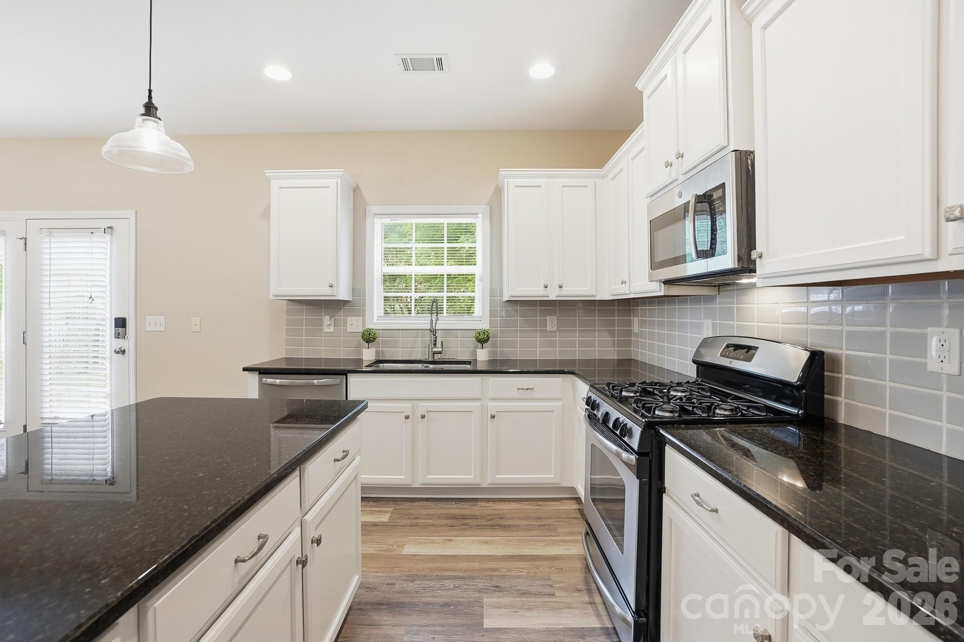 9013 Gailes Drive Charlotte NC 28278