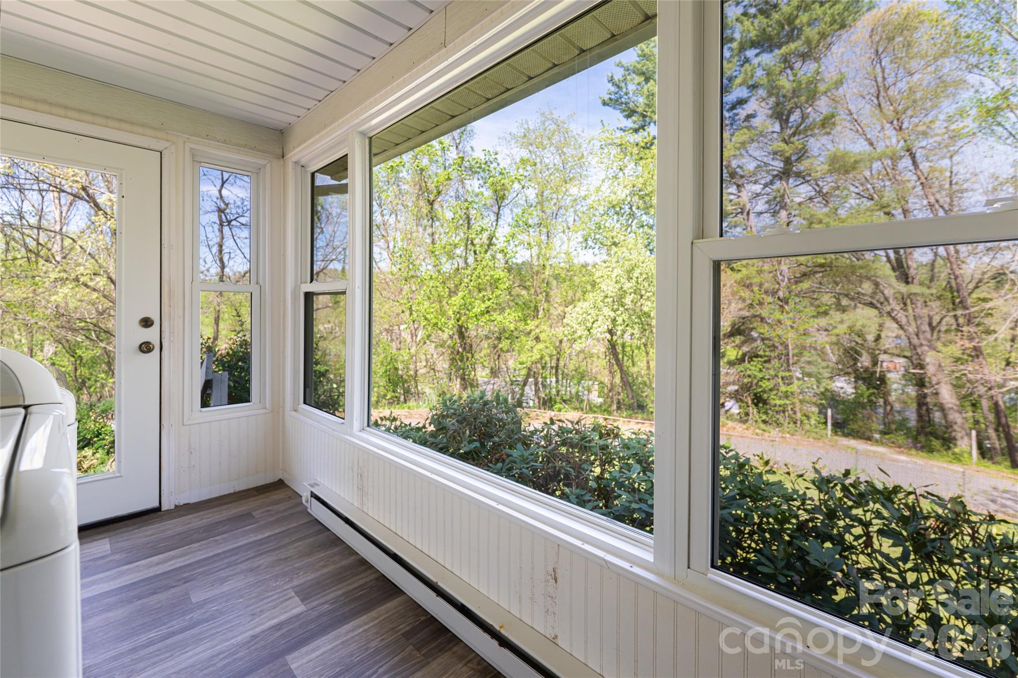 20 Clarendon Avenue Asheville NC 28804