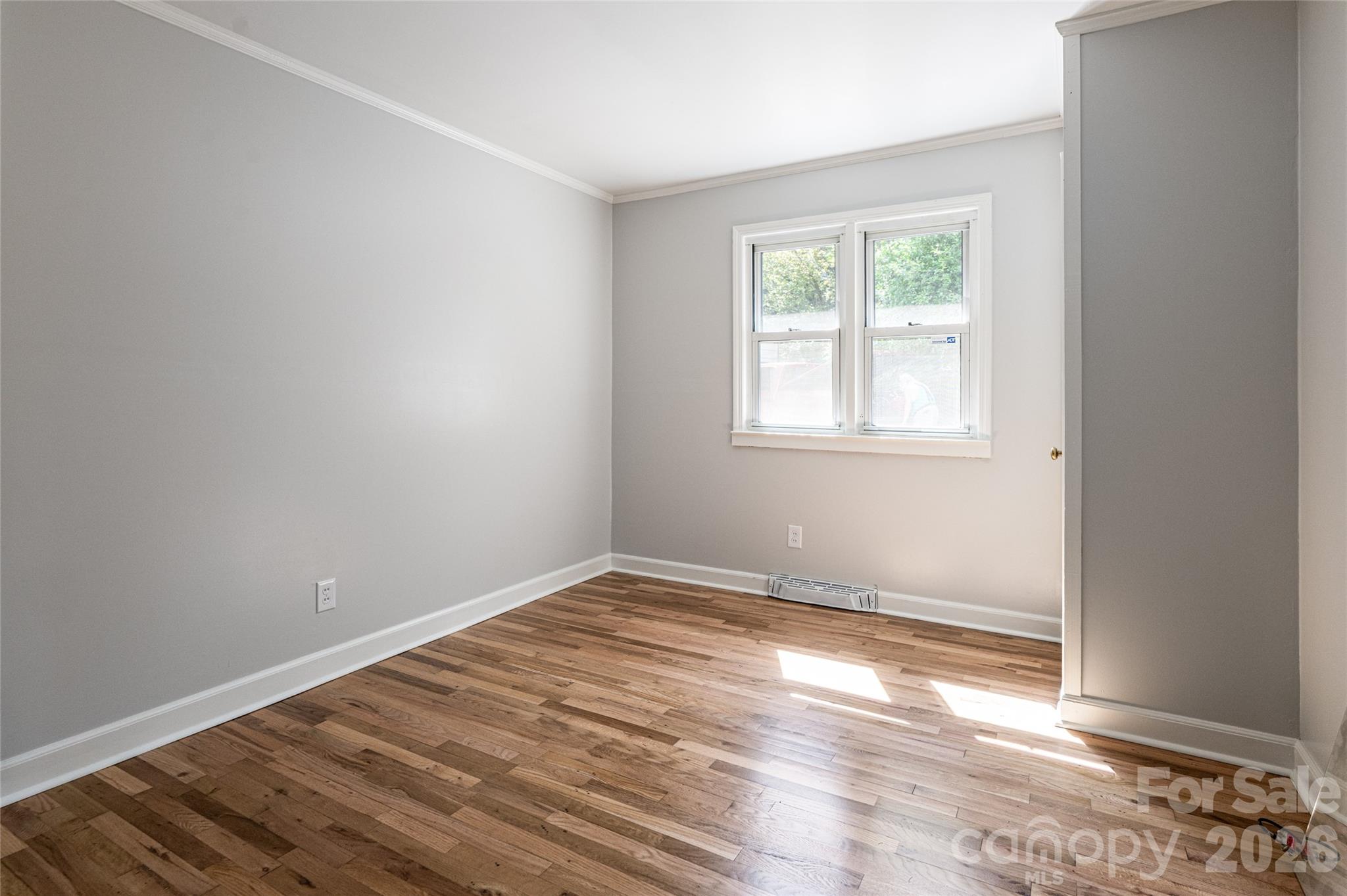 20 Clarendon Avenue Asheville NC 28804