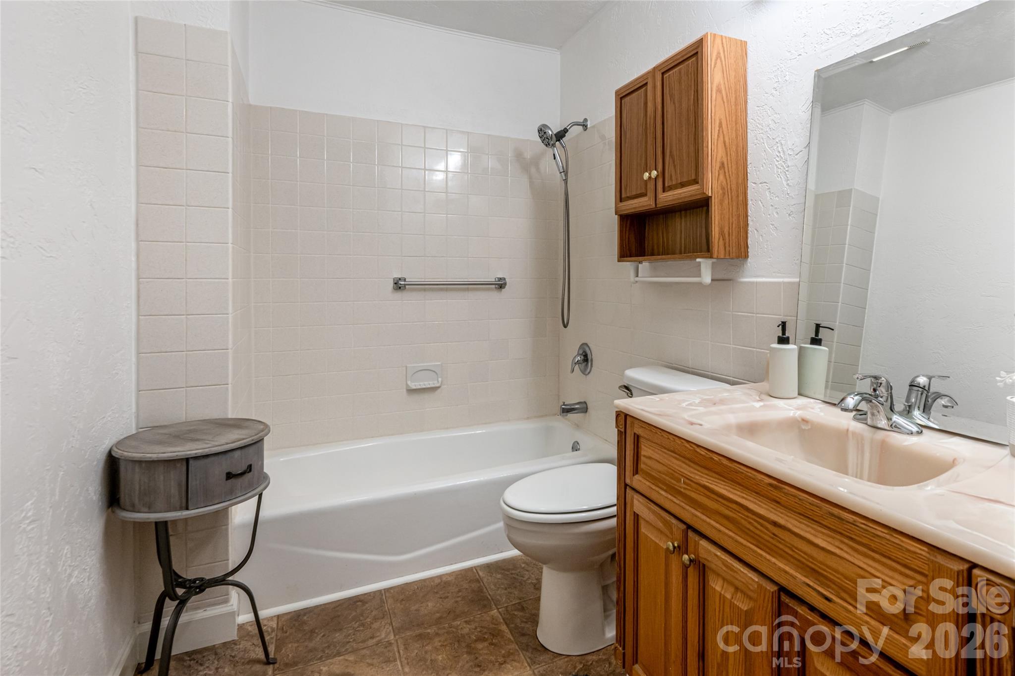 20 Clarendon Avenue Asheville NC 28804