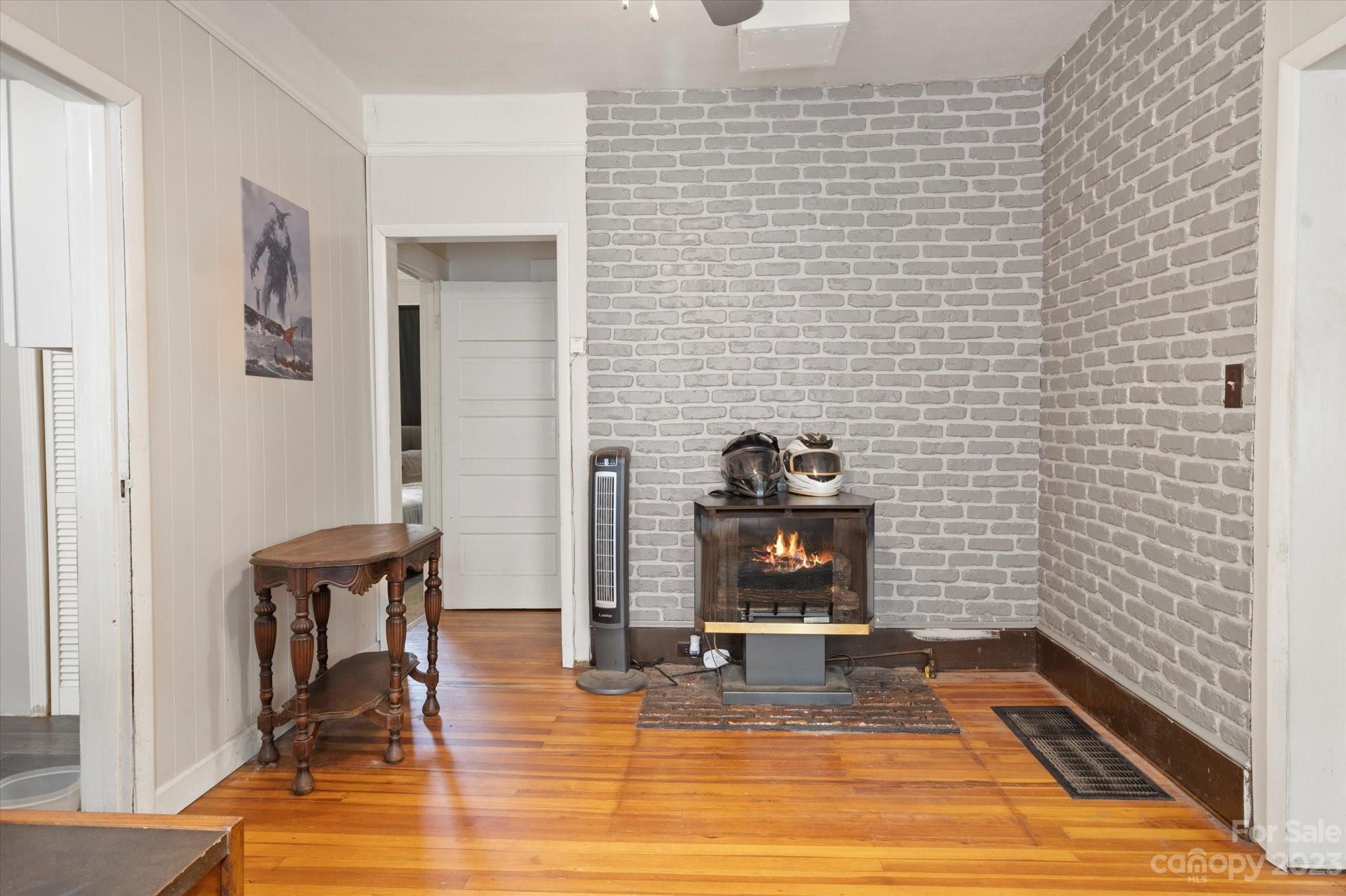 187 Montana Avenue Asheville NC 28806
