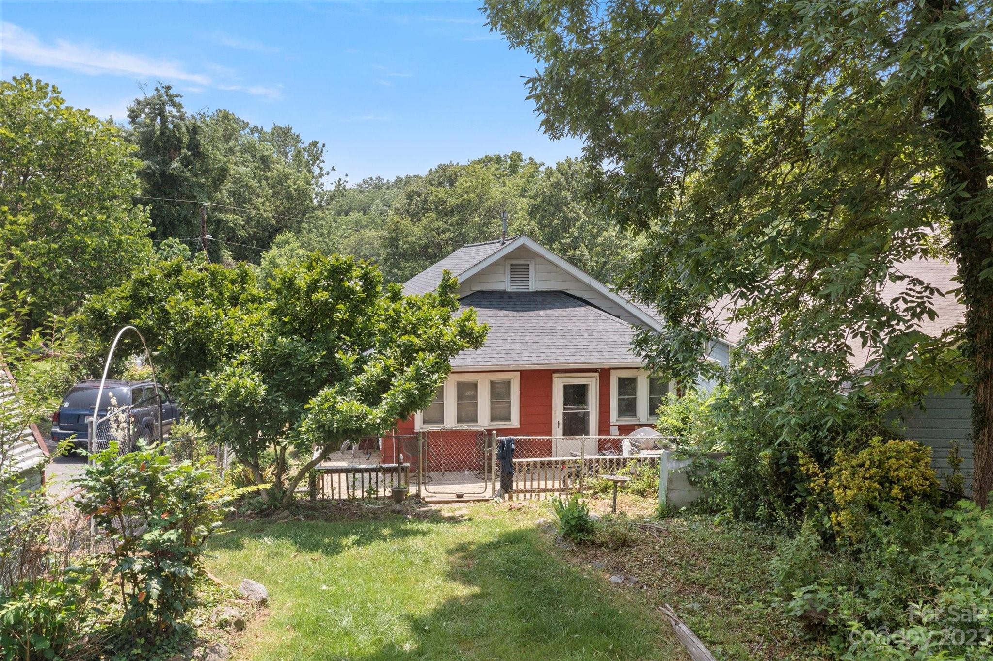 187 Montana Avenue Asheville NC 28806