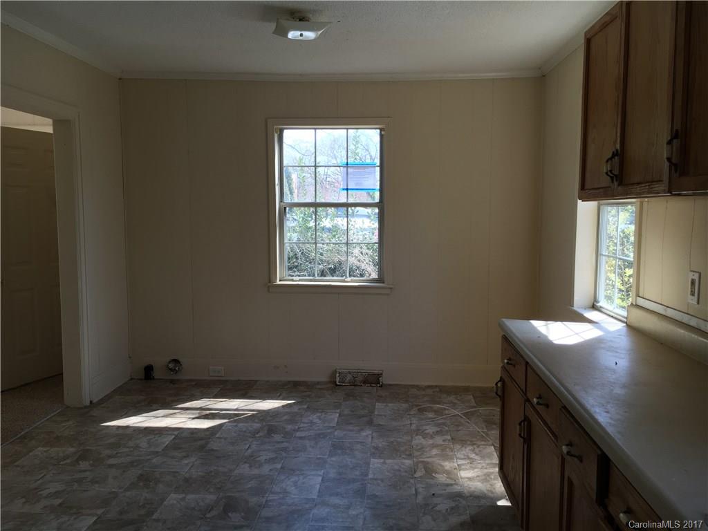 2825 Parkway Avenue Charlotte NC 28208