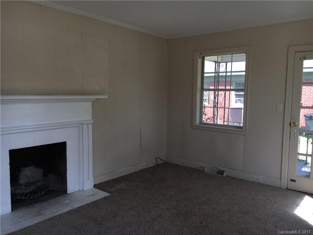 2825 Parkway Avenue Charlotte NC 28208