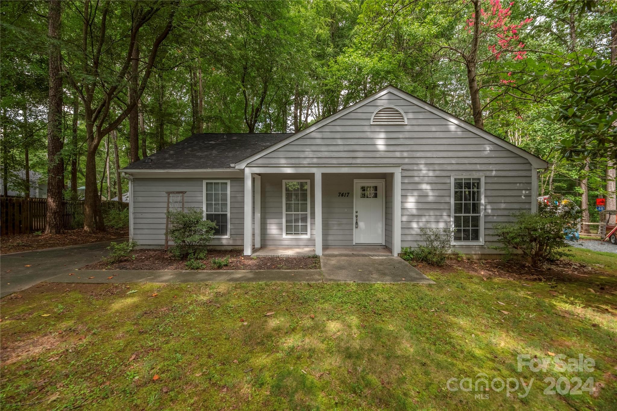 7417 Cross Tie Court Mint Hill NC 28227