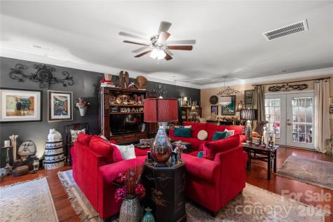 1108 Stuarts Landing Drive Cramerton NC 28032