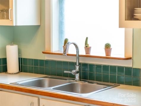 12 Bearden Avenue Asheville NC 28801