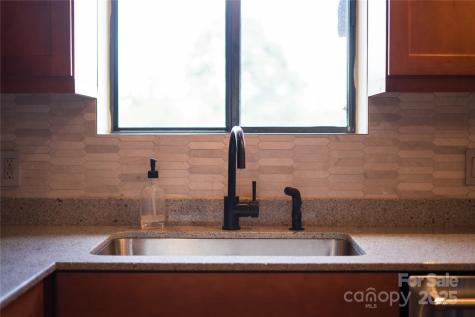 223 Cheyenne Court Asheville NC 28803