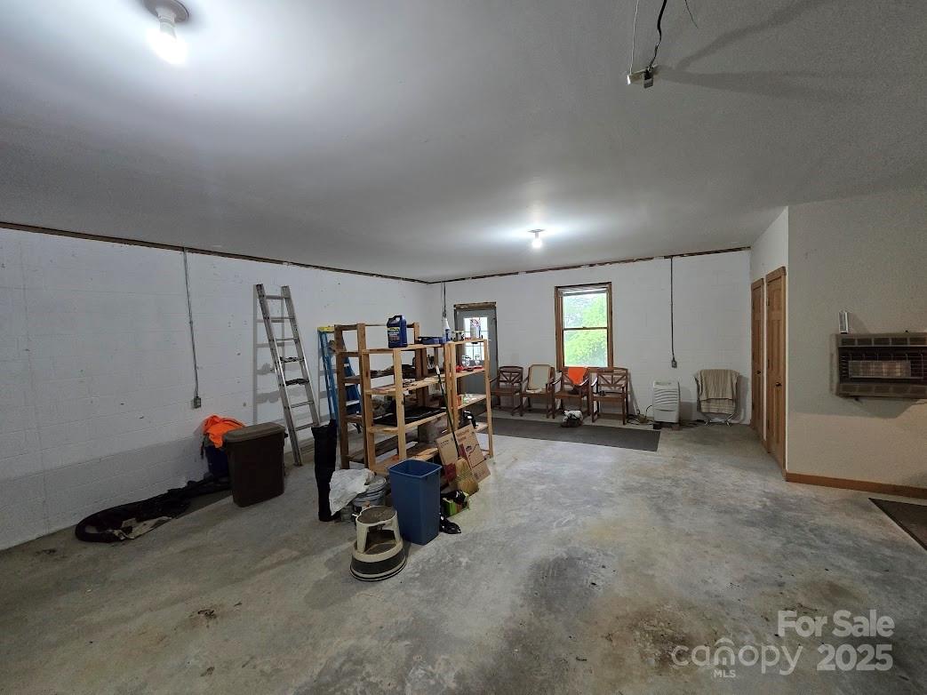979 Wagon Road Warrensville NC 28693