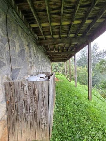 979 Wagon Road Warrensville NC 28693