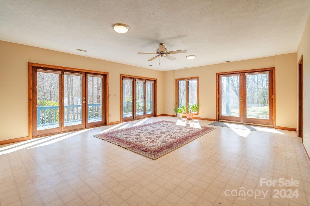 975 Wash Freeman Road Hendersonville NC 28792