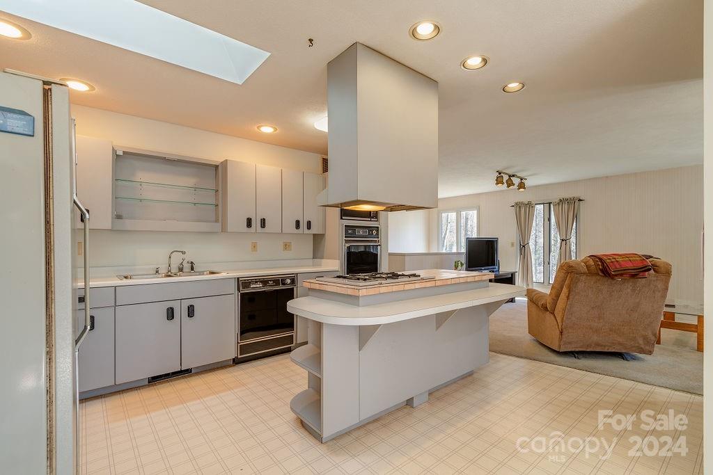 975 Wash Freeman Road Hendersonville NC 28792