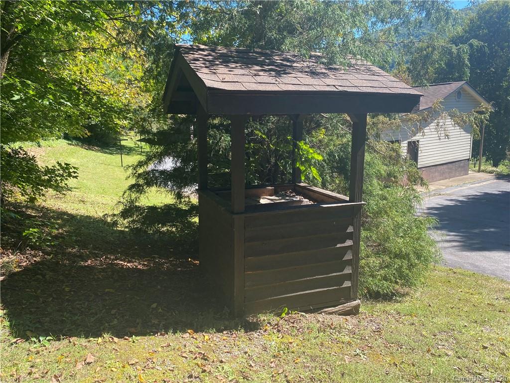 222 Bee Ridge Road Asheville NC 28803