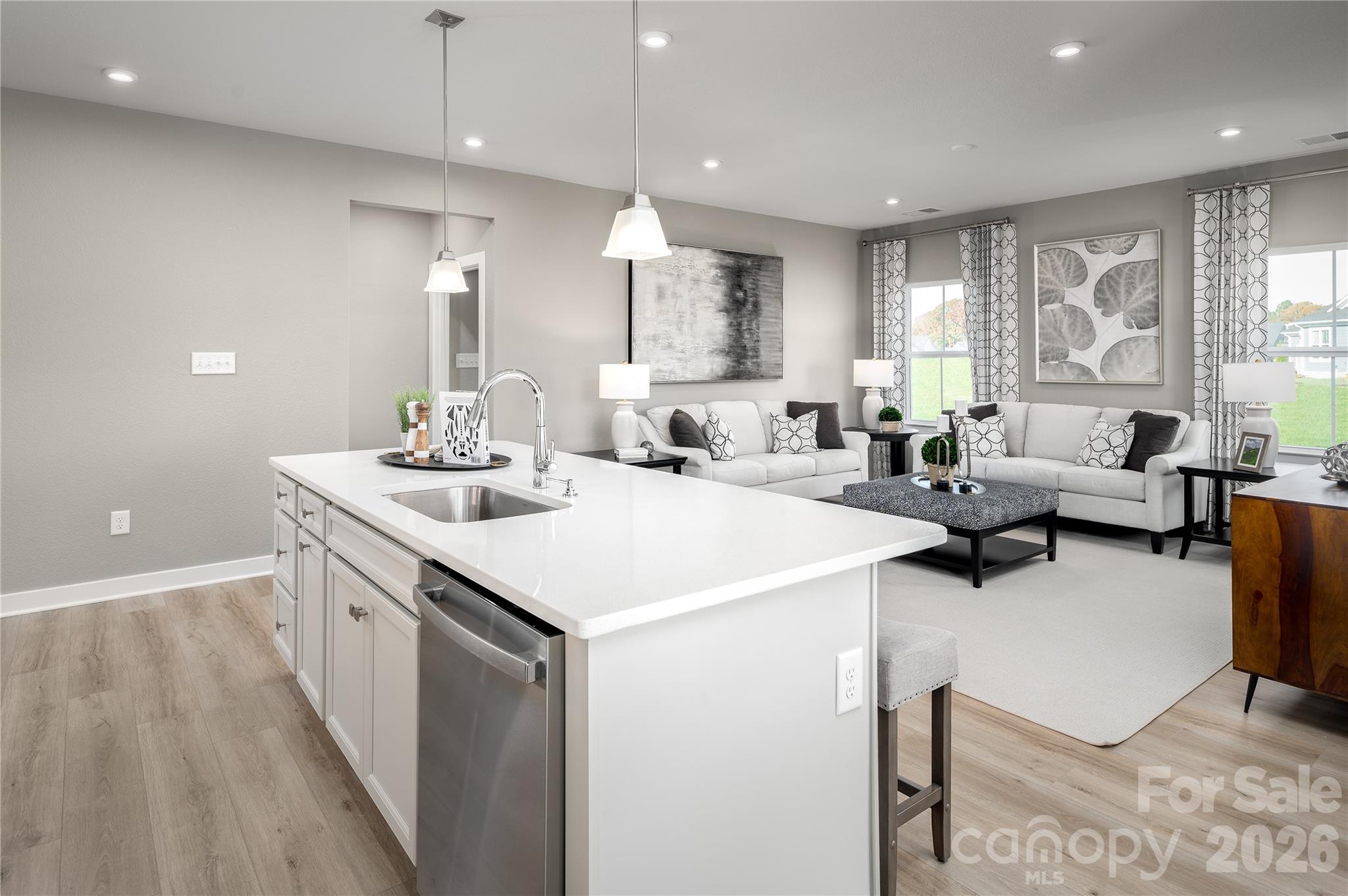 916 Heathway Drive Charlotte NC 28213