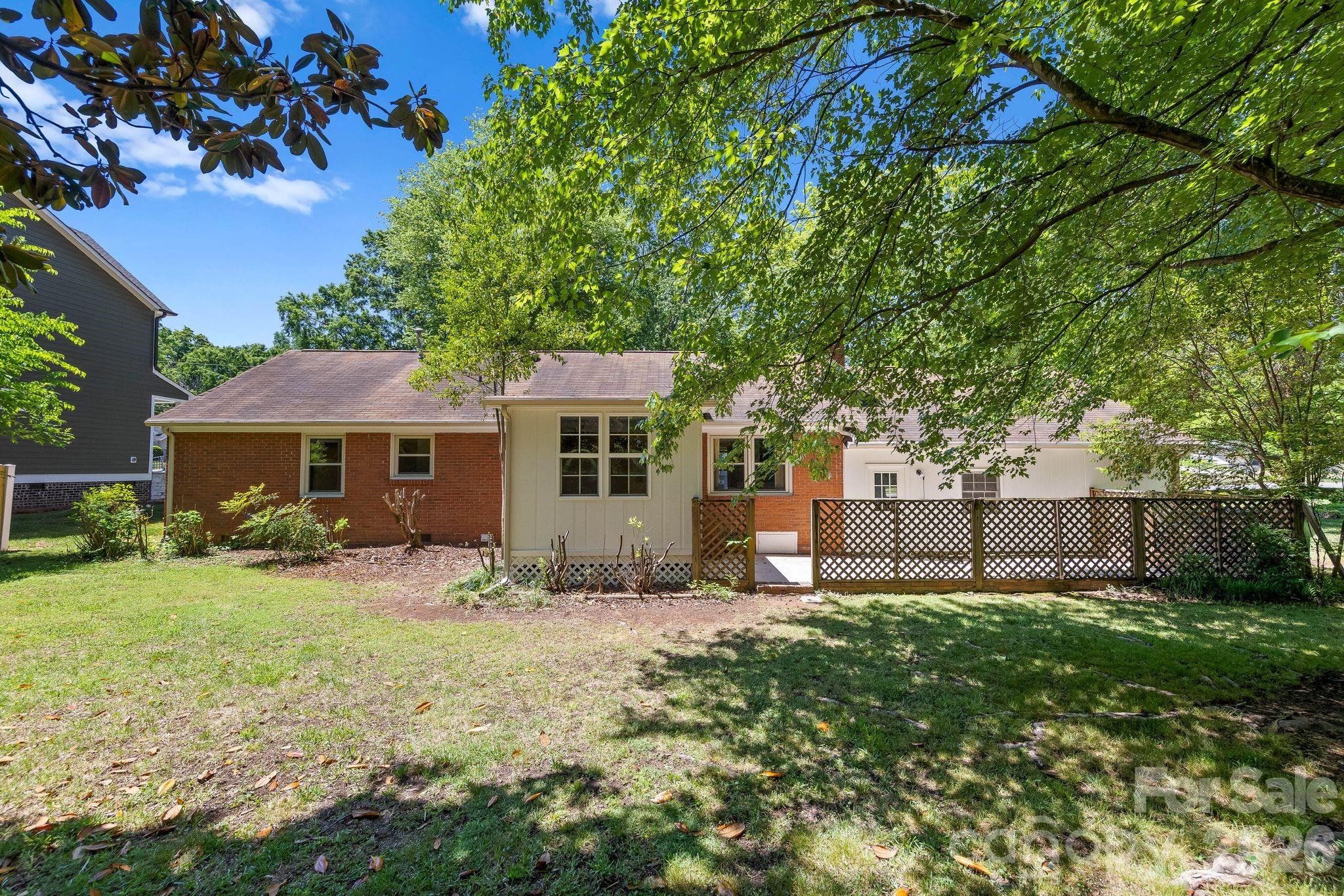 3137 Frederick Place Charlotte NC 28210