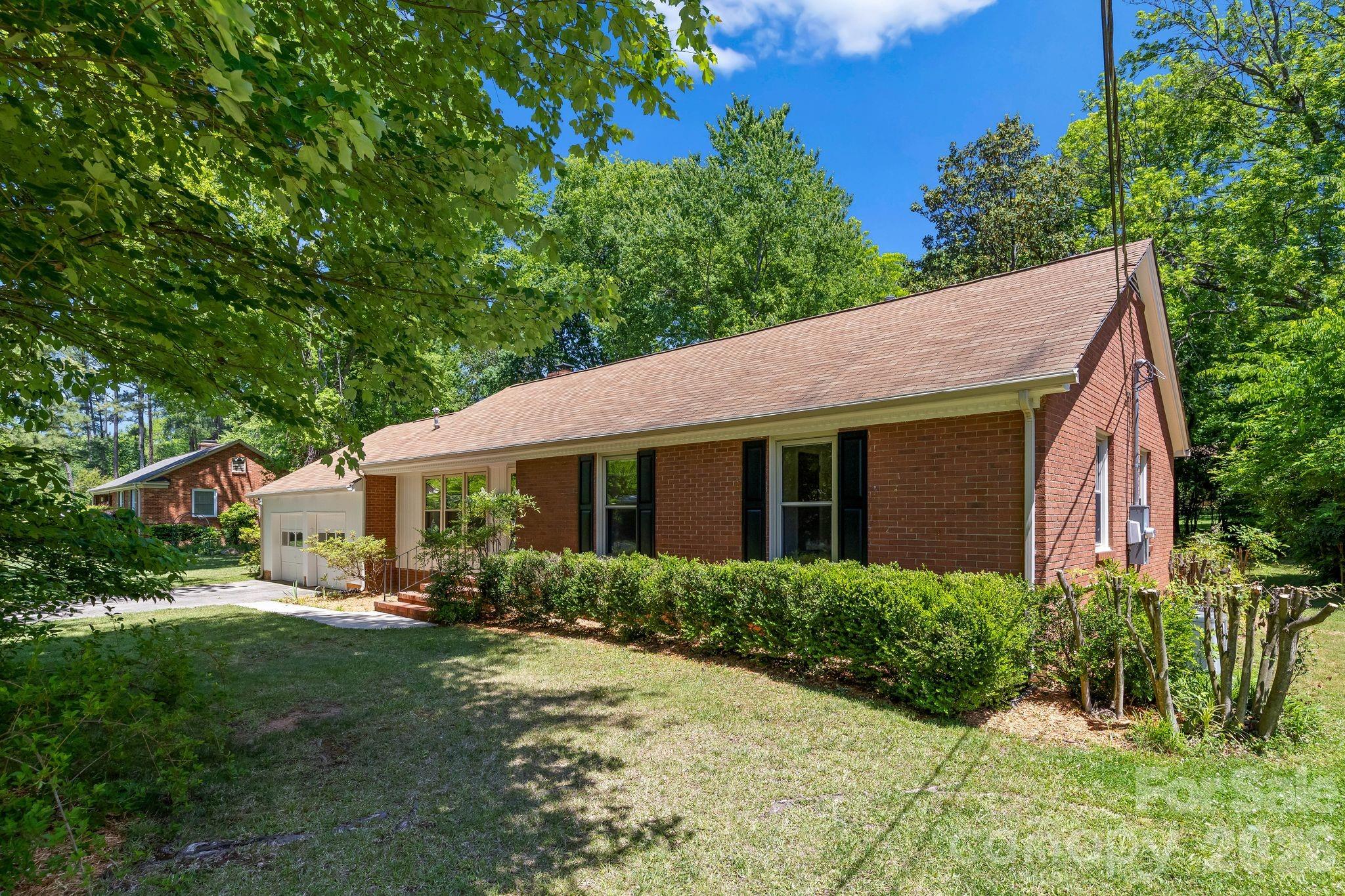3137 Frederick Place Charlotte NC 28210