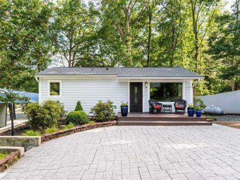 10 Freno Drive Asheville NC 28803