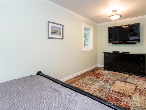 10 Freno Drive Asheville NC 28803