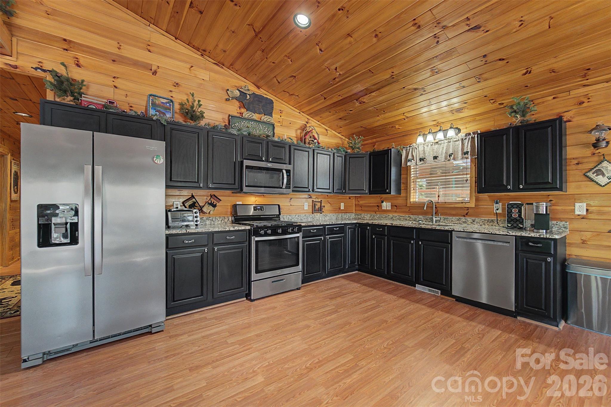 30 Sleepy Bear Ridge Whittier NC 28789