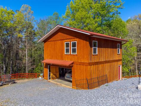 30 Sleepy Bear Ridge Whittier NC 28789