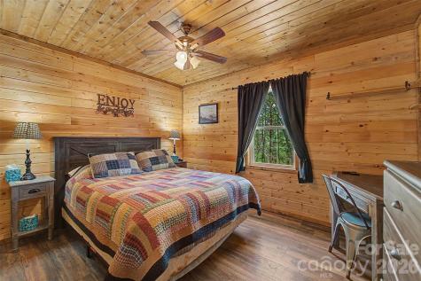 30 Sleepy Bear Ridge Whittier NC 28789