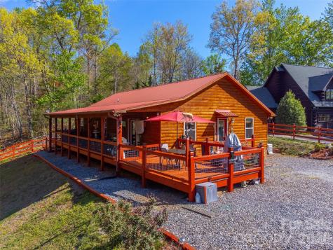 30 Sleepy Bear Ridge Whittier NC 28789