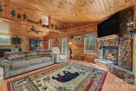 30 Sleepy Bear Ridge Whittier NC 28789
