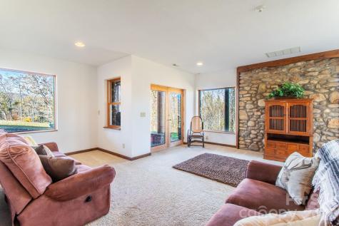 2381 Little Pine Road Marshall NC 28753
