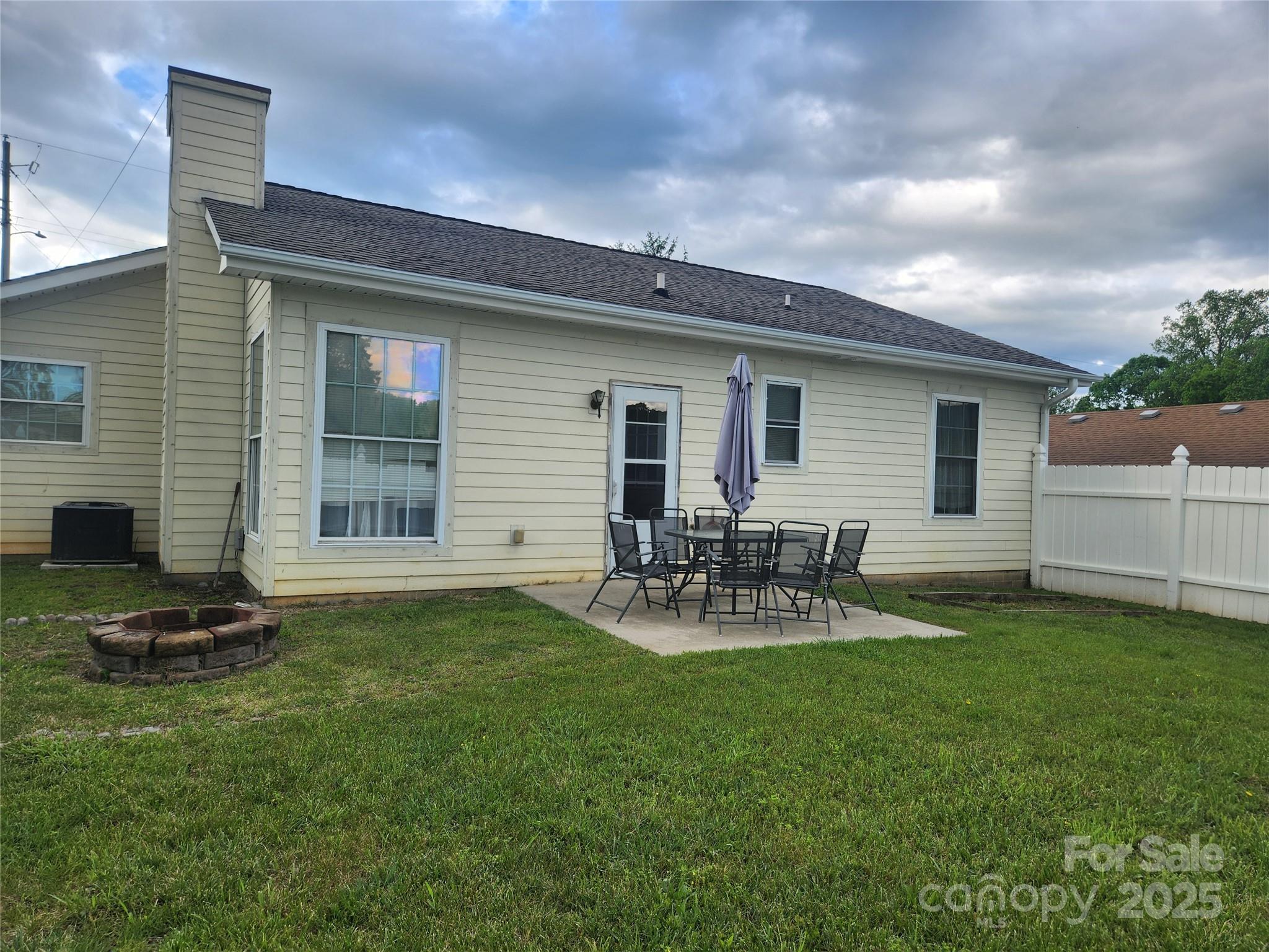 979 W Chapel Road Asheville NC 28803