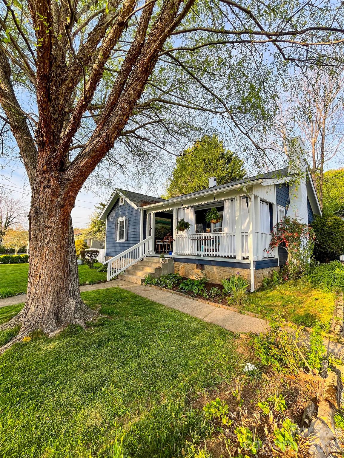 271 Brook Street Waynesville NC 28786