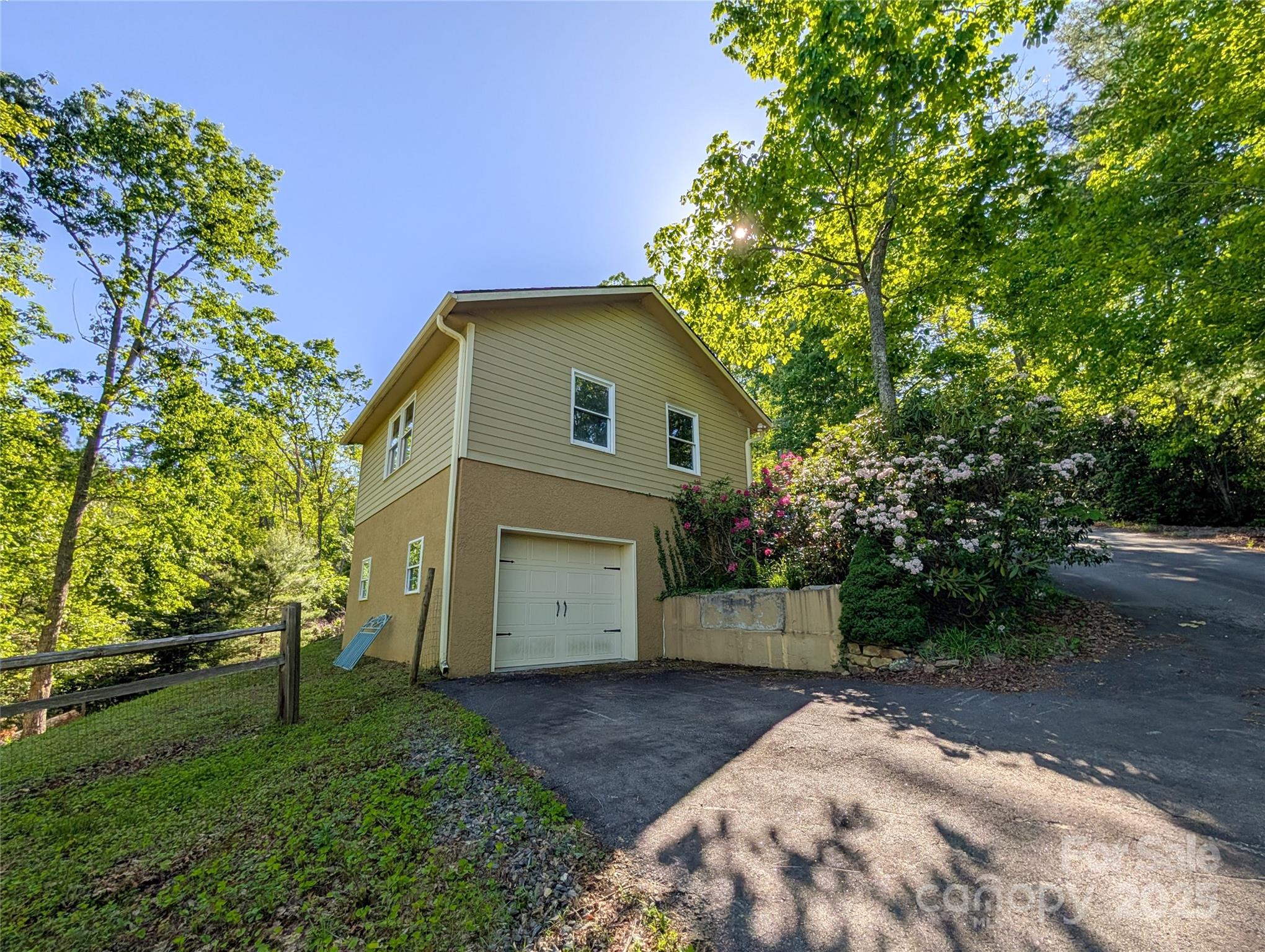 355 Rosewood Lane Burnsville NC 28714