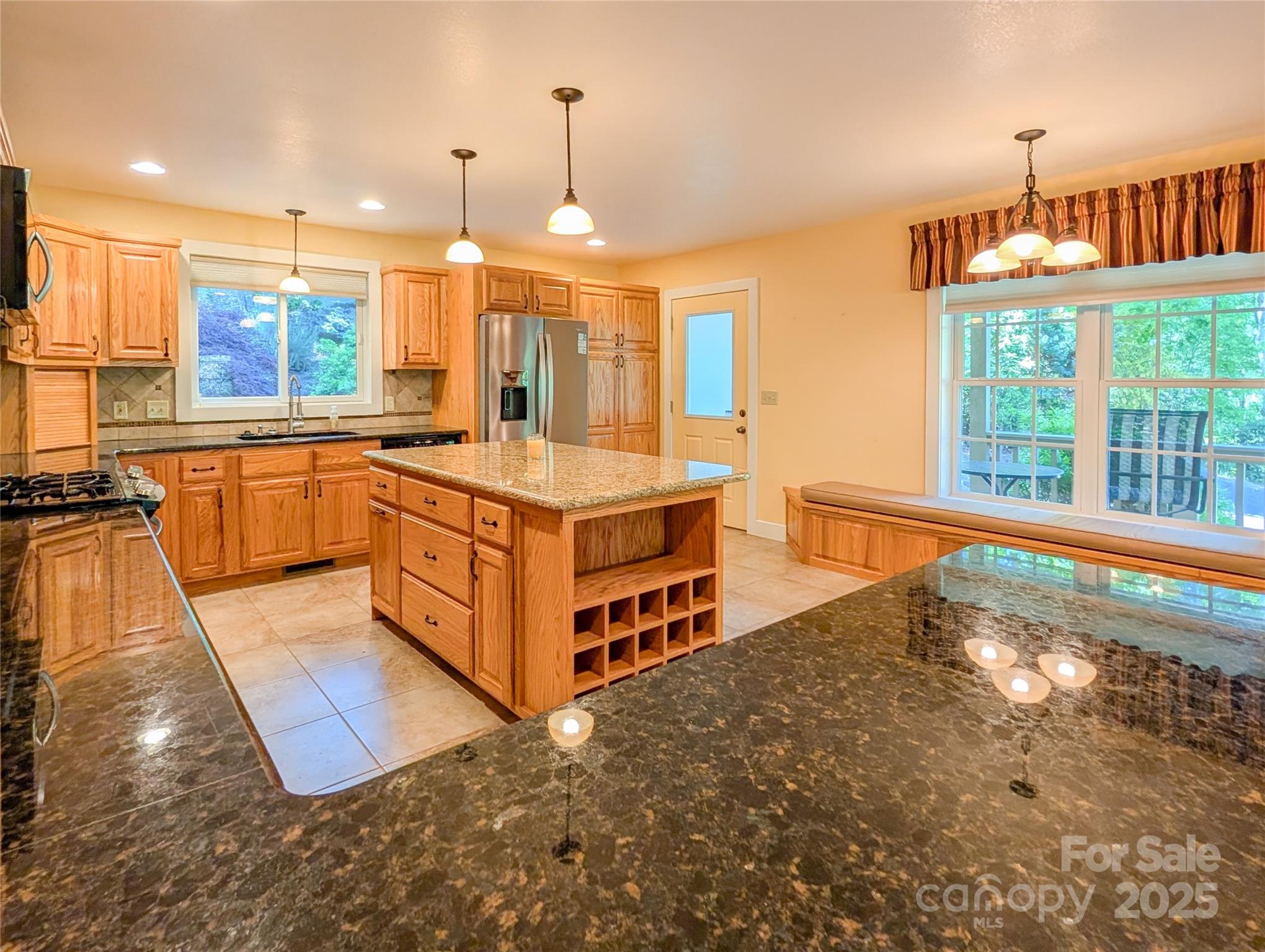 355 Rosewood Lane Burnsville NC 28714
