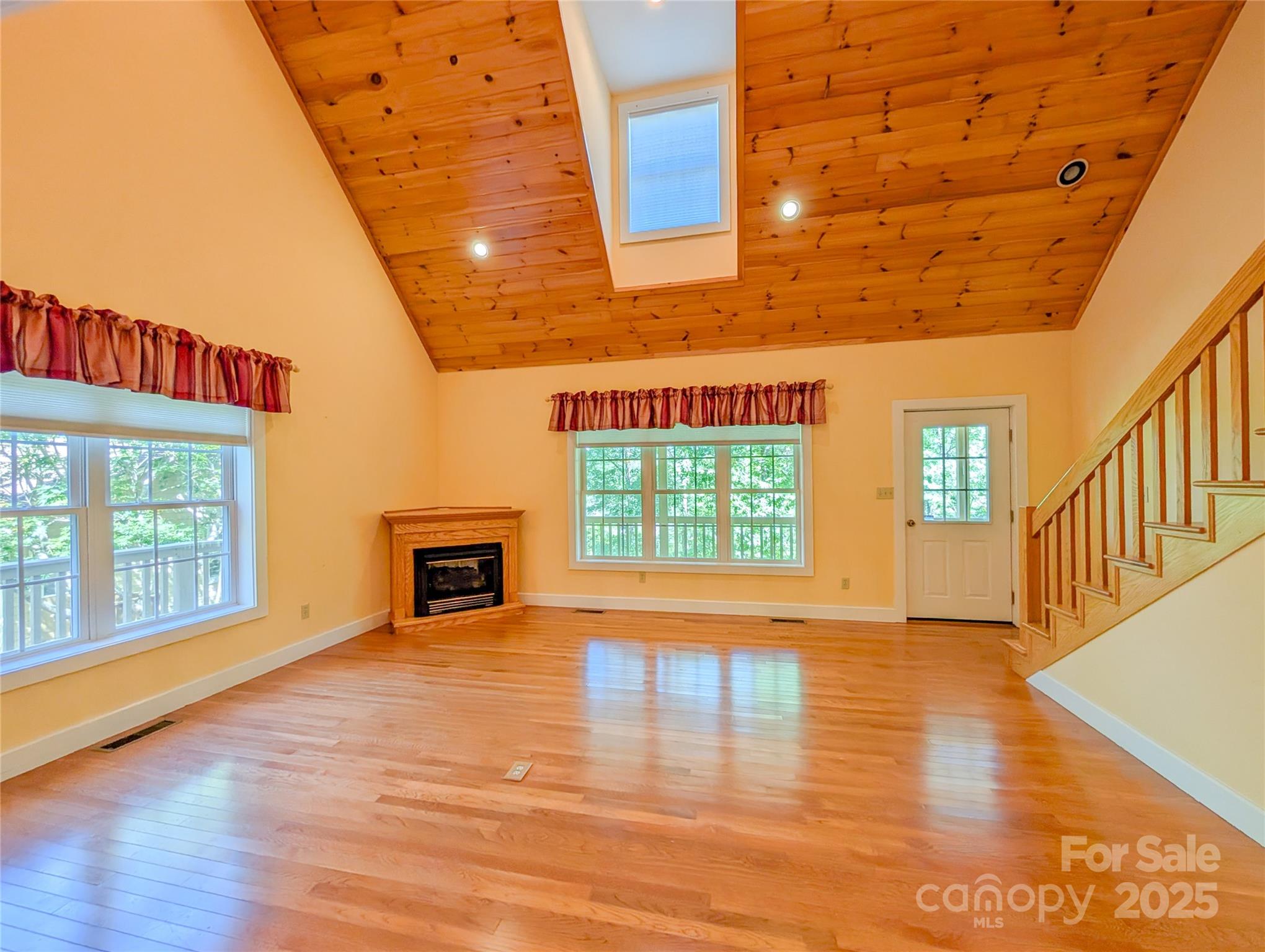 355 Rosewood Lane Burnsville NC 28714