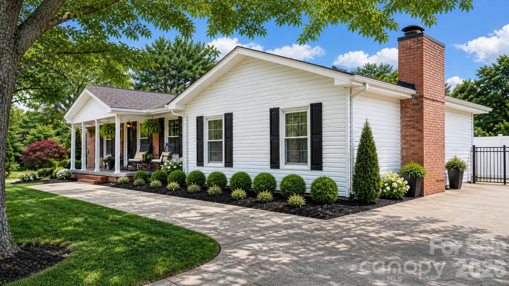 2596 Sweetbriar Circle Lenoir NC 28645