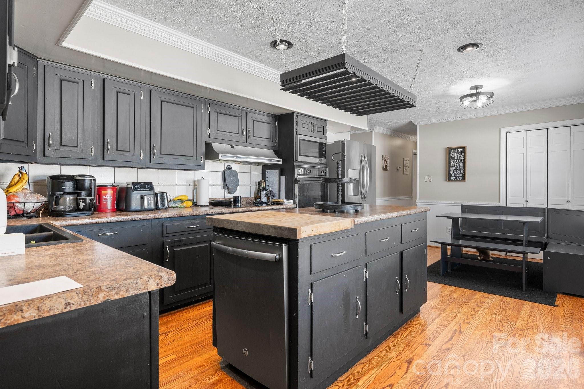 2596 Sweetbriar Circle Lenoir NC 28645