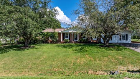 2596 Sweetbriar Circle Lenoir NC 28645