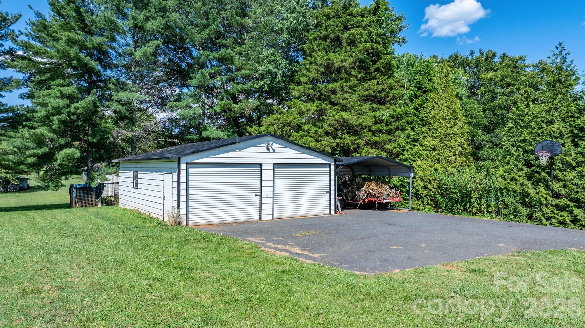 2596 Sweetbriar Circle Lenoir NC 28645