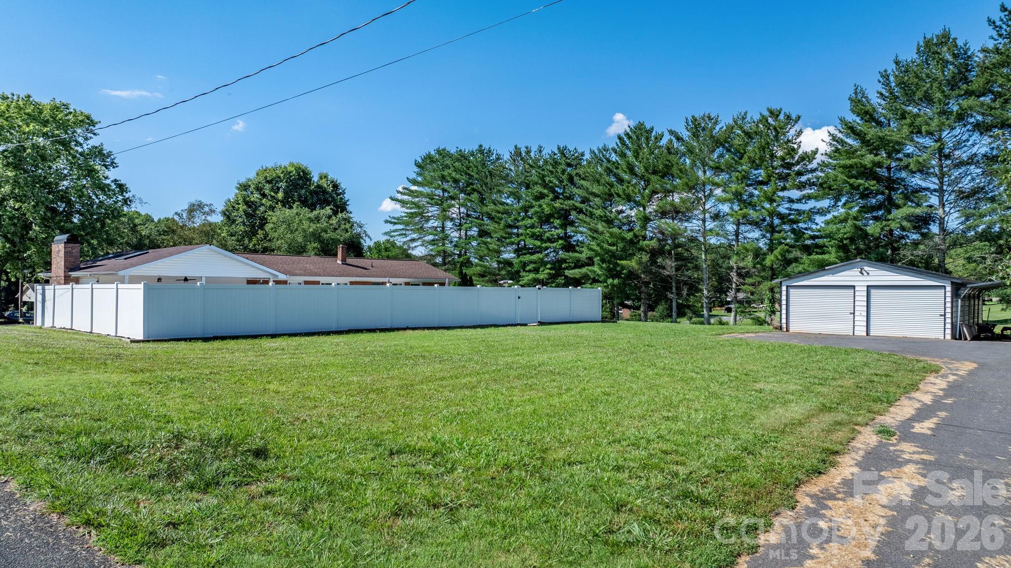 2596 Sweetbriar Circle Lenoir NC 28645