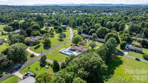 2596 Sweetbriar Circle Lenoir NC 28645