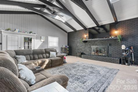 2596 Sweetbriar Circle Lenoir NC 28645