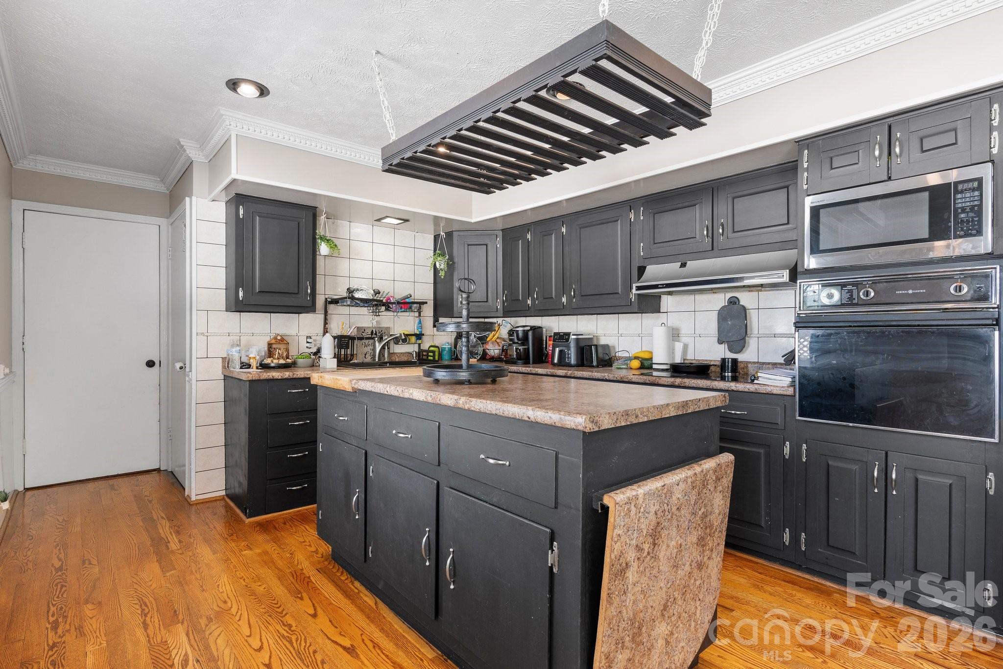 2596 Sweetbriar Circle Lenoir NC 28645