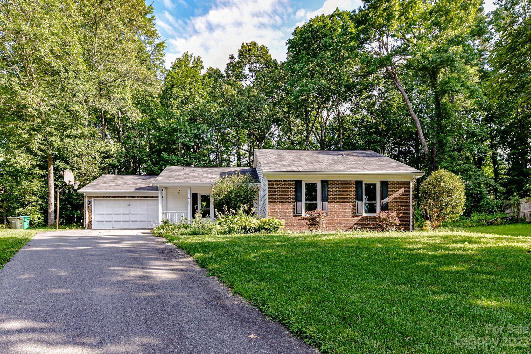 1105 Forest Wood Drive Matthews NC 28105