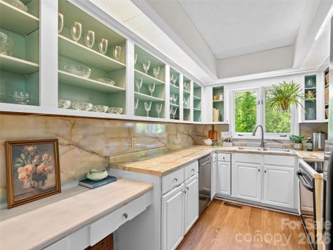 101 Beaver Ridge Road Asheville NC 28804