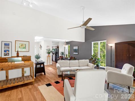 101 Beaver Ridge Road Asheville NC 28804